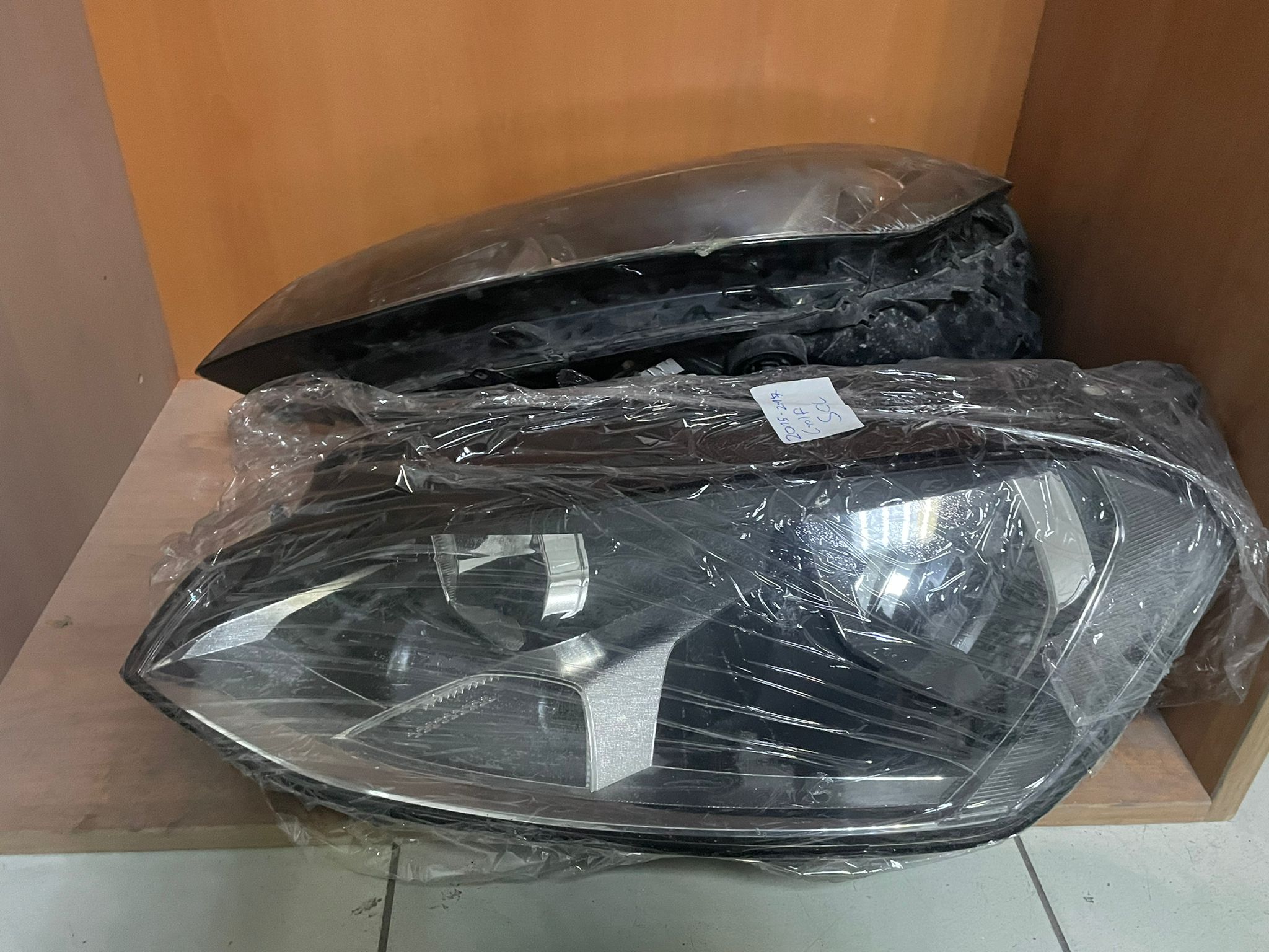 2015-2017 GOLF SAĞ SOL ÖN FAR 5G1941005 5G1941044C